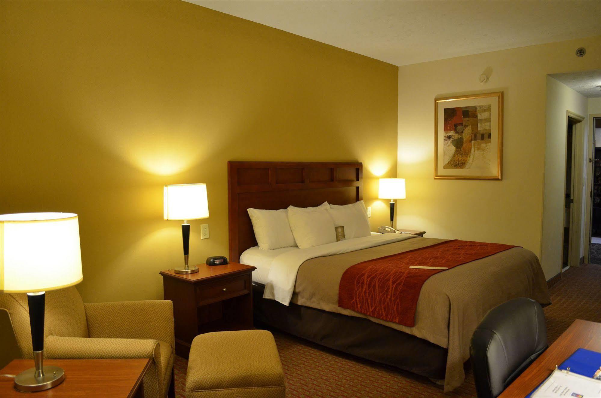 Comfort Inn Columbus Near Fort Benning Екстер'єр фото